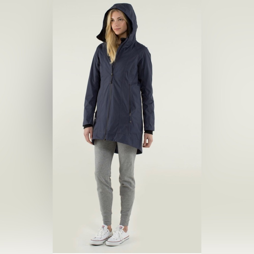 Lulu lemon rain coat